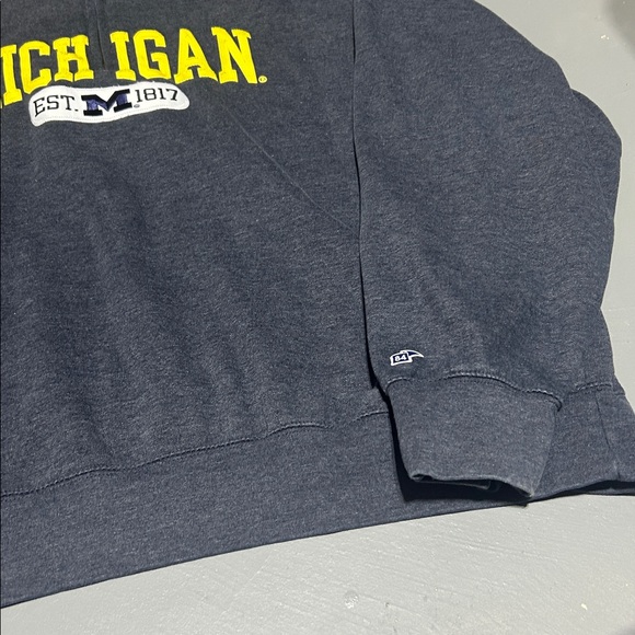 University of Michigan Thick Quarter Zip Embroidered Sweater (Men XL) - Picture 3 of 8